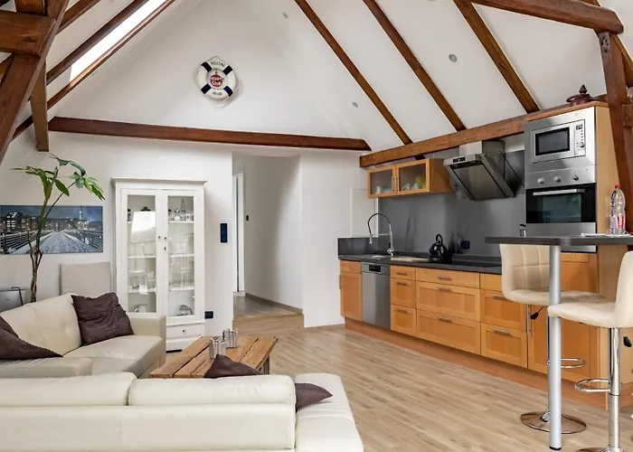 Bluetenzauber No 10 Apartamento